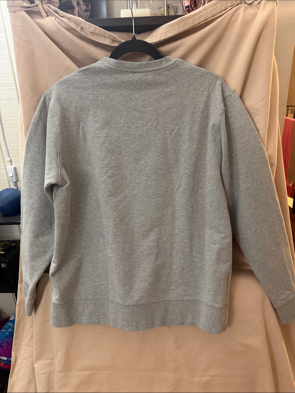 Kirkland Signature Unisex Logo Crewneck Sweatshirt Gray Size M/L - Picture 3 of 6